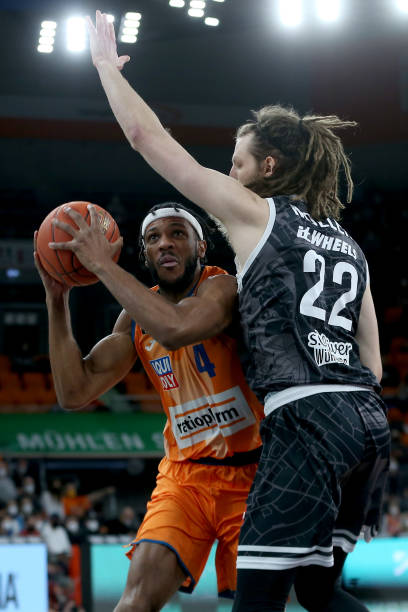 另一方面 另一方面